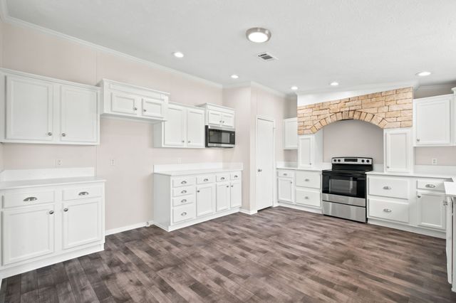 1040 Earp Road, Springtown, TX 76082