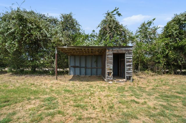 1040 Earp Road, Springtown, TX 76082