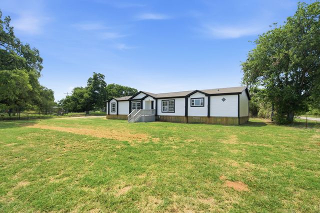 1040 Earp Road, Springtown, TX 76082