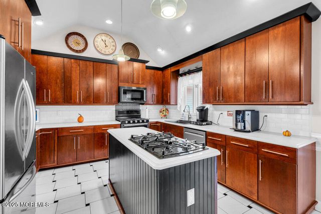 117 N Cooks Bridge Road, Jackson, NJ 08527