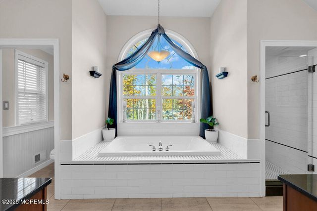 117 N Cooks Bridge Road, Jackson, NJ 08527
