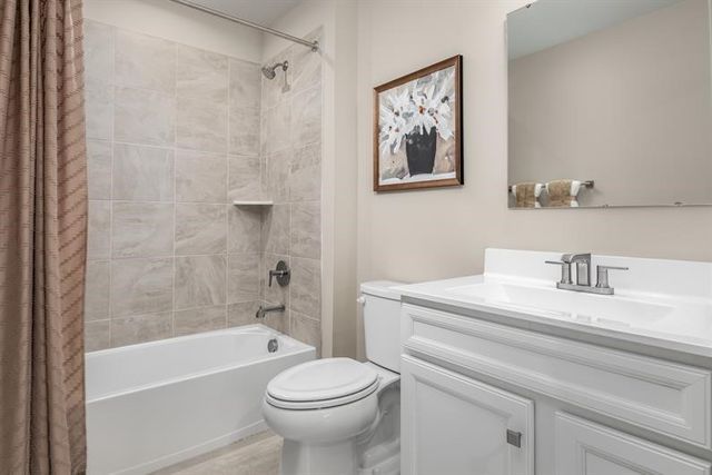 5153 Bentgrass Drive, Hempfield Twp, PA 15601