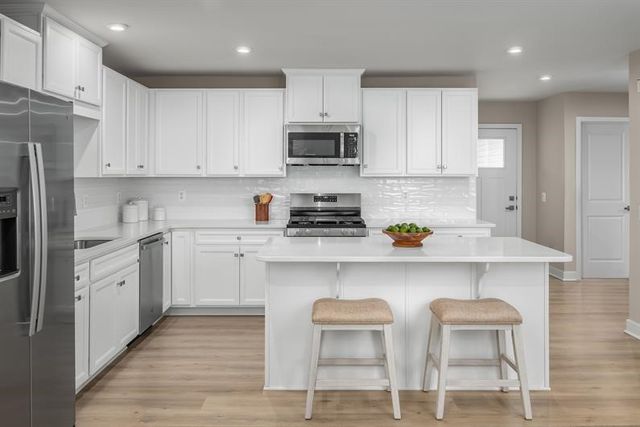 5153 Bentgrass Drive, Hempfield Twp, PA 15601