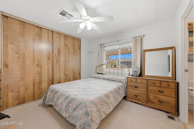 2347 N NICKLAUS Drive N, Mesa, AZ 85215