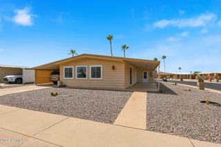 2347 N NICKLAUS Drive N, Mesa, AZ 85215