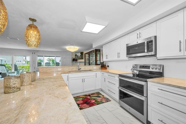 433 S PAULA DRIVE 32, Dunedin, FL 34698