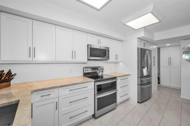 433 S PAULA DRIVE 32, Dunedin, FL 34698