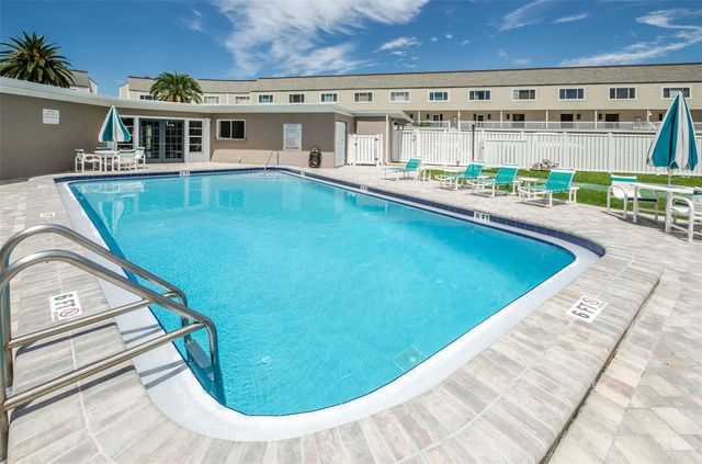 433 S PAULA DRIVE 32, Dunedin, FL 34698