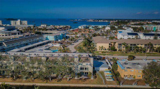 433 S PAULA DRIVE 32, Dunedin, FL 34698