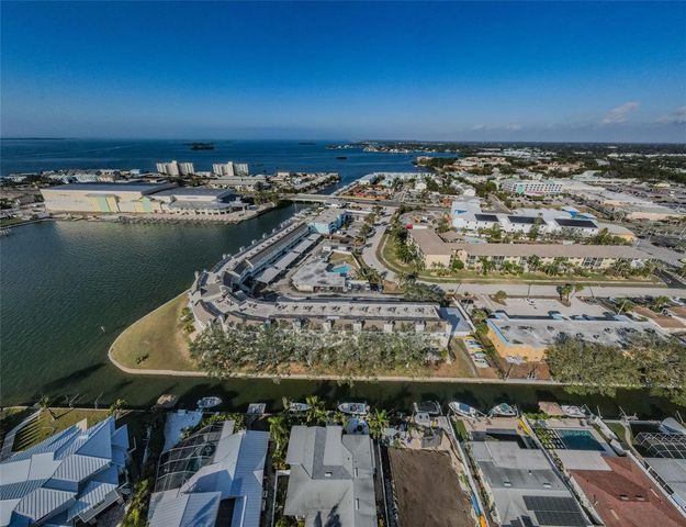 433 S PAULA DRIVE 32, Dunedin, FL 34698
