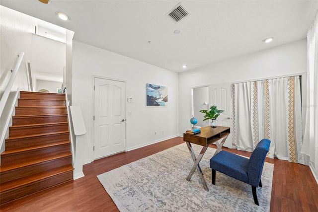 3044 POINTEVIEW DRIVE, Tampa, FL 33611