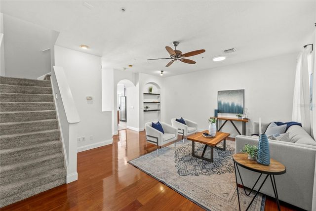 3044 POINTEVIEW DRIVE, Tampa, FL 33611