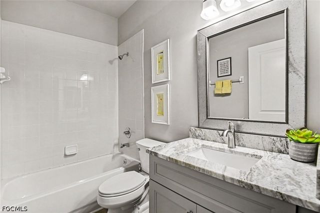 9359 Aviano DR, Fort Myers, FL 33913