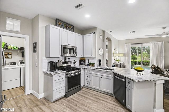 9359 Aviano DR, Fort Myers, FL 33913