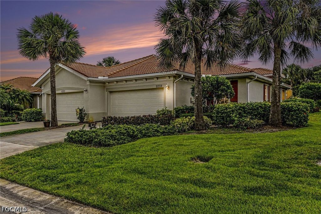 9359 Aviano DR, Fort Myers, FL 33913