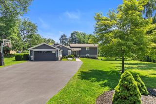 919 Fuller Road, Gurnee, IL 60031