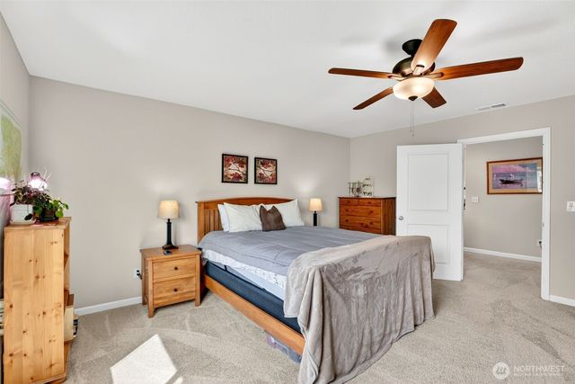 857 N Helens View Drive, Ridgefield, WA 98642