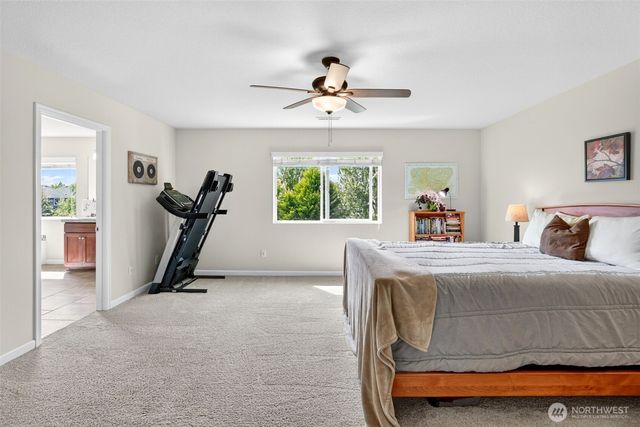 857 N Helens View Drive, Ridgefield, WA 98642