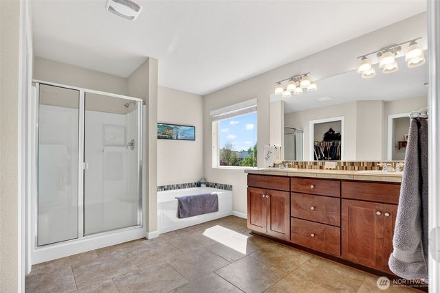 857 N Helens View Drive, Ridgefield, WA 98642