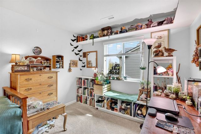 857 N Helens View Drive, Ridgefield, WA 98642