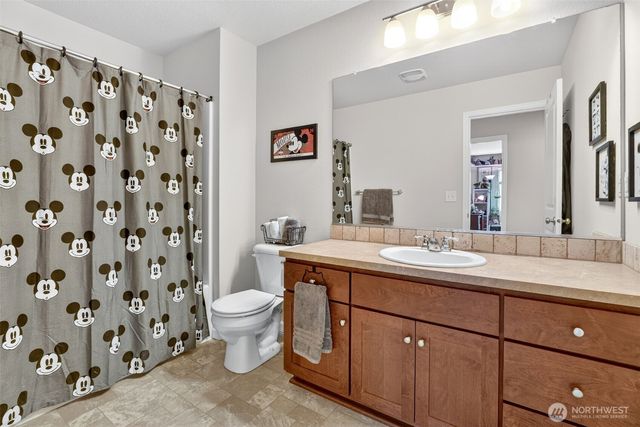 857 N Helens View Drive, Ridgefield, WA 98642