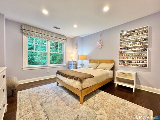 42 Old Highway, Wilton, CT 06897