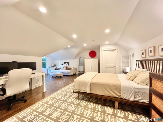 42 Old Highway, Wilton, CT 06897
