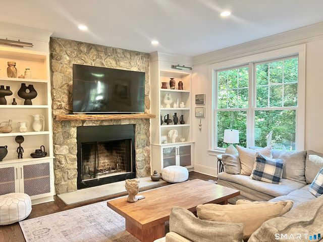 42 Old Highway, Wilton, CT 06897