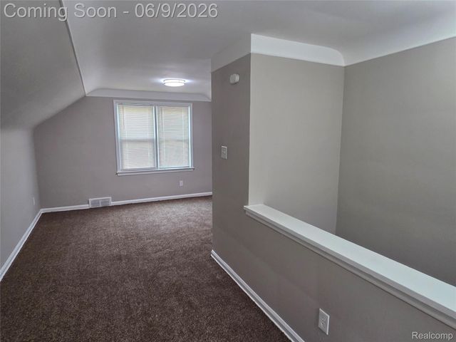 16600 Carlisle Street, Detroit, MI 48205