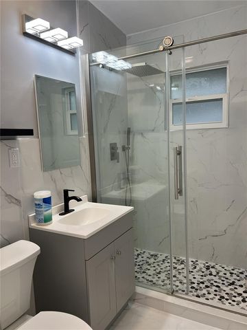 1744 8TH STREET, Sarasota, FL 34236