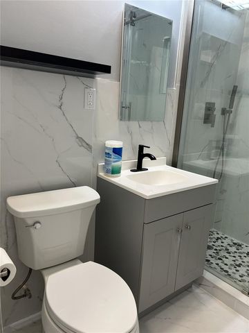 1744 8TH STREET, Sarasota, FL 34236
