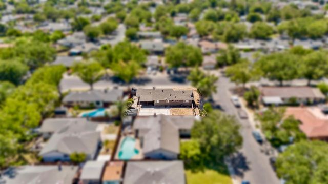 3104 Pembroke Dr, Modesto, CA 95350