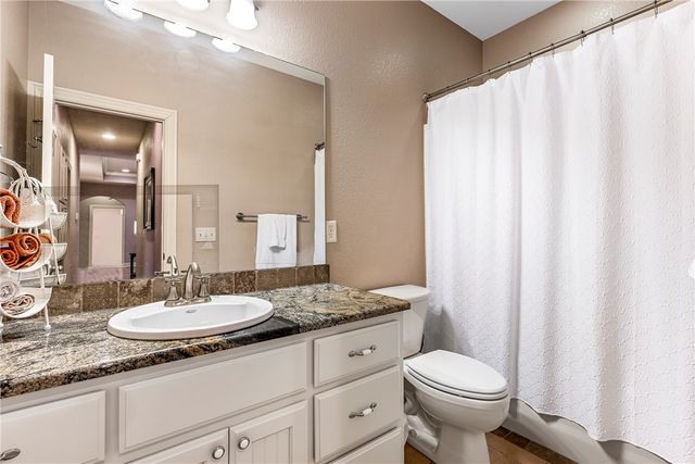 8 Osborne Drive, Bella Vista, AR 72715