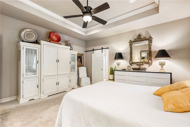 8 Osborne Drive, Bella Vista, AR 72715