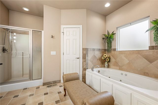 8 Osborne Drive, Bella Vista, AR 72715