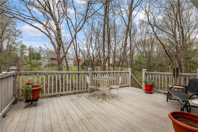 8 Osborne Drive, Bella Vista, AR 72715