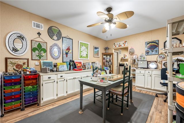 8 Osborne Drive, Bella Vista, AR 72715