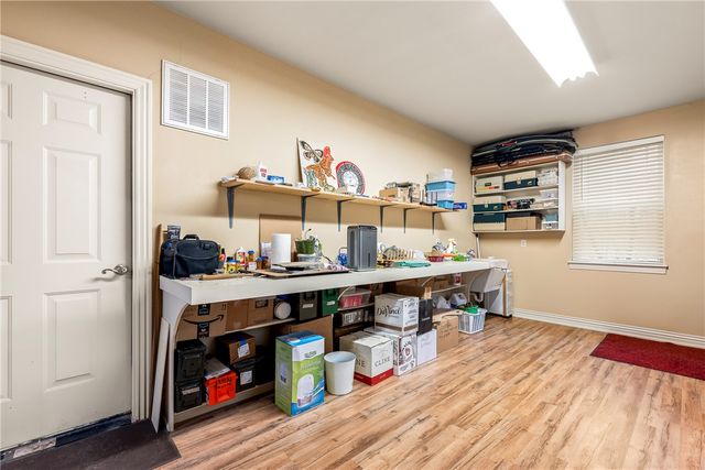 8 Osborne Drive, Bella Vista, AR 72715