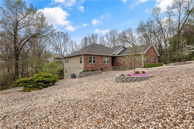 8 Osborne Drive, Bella Vista, AR 72715