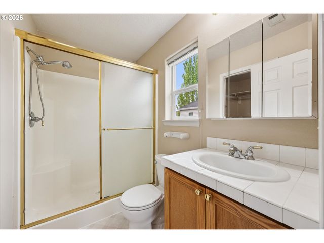 16901 Nw DESERT CANYON Dr, Beaverton, OR 97006