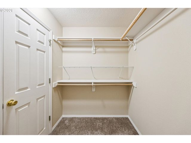 16901 Nw DESERT CANYON Dr, Beaverton, OR 97006