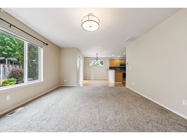 16901 Nw DESERT CANYON Dr, Beaverton, OR 97006