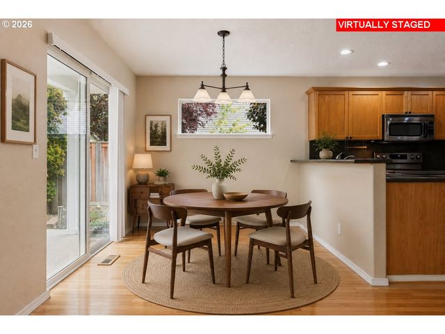 16901 Nw DESERT CANYON Dr, Beaverton, OR 97006