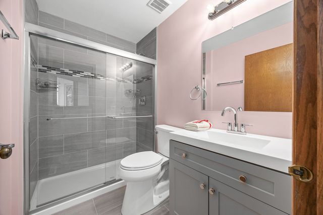 17935 Lennan Brook Lane, Orland Park, IL 60467