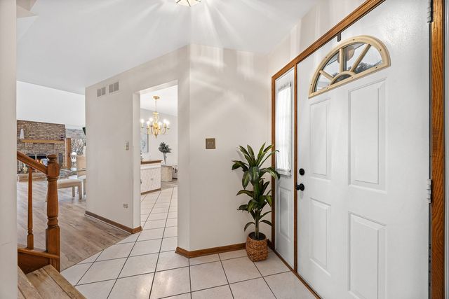 17935 Lennan Brook Lane, Orland Park, IL 60467