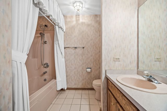 17935 Lennan Brook Lane, Orland Park, IL 60467