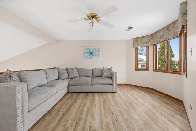 17935 Lennan Brook Lane, Orland Park, IL 60467