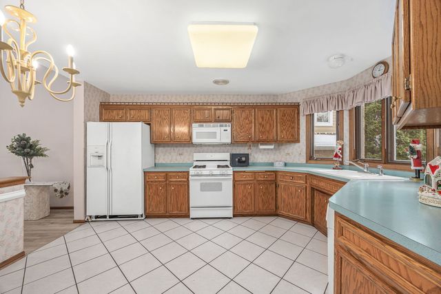 17935 Lennan Brook Lane, Orland Park, IL 60467