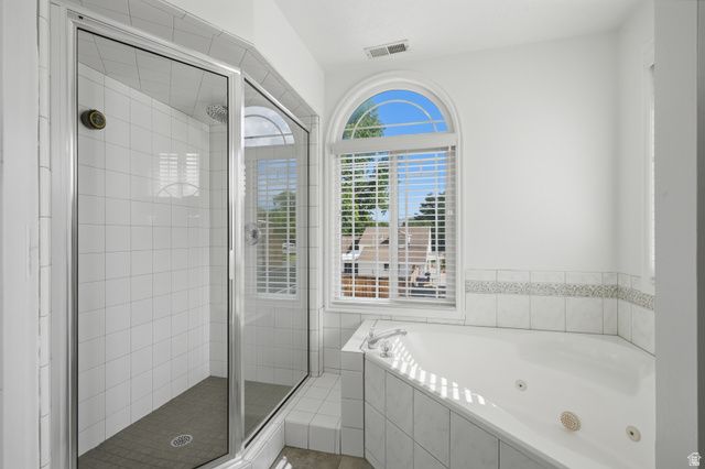 2208 E FISHER LN, Millcreek, UT 84109