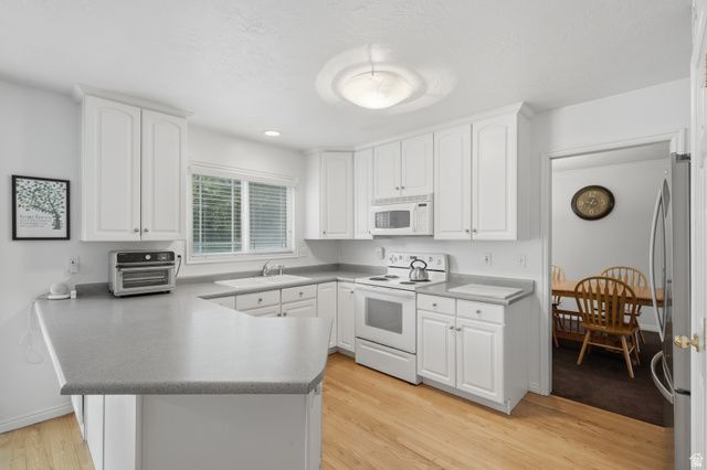 2208 E FISHER LN, Millcreek, UT 84109